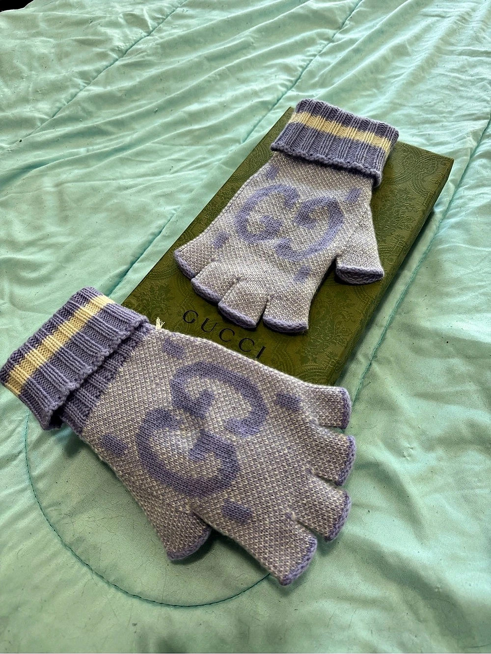 Gucci GG Jacquard Cashmere Fingerless Gloves Purple & Gray